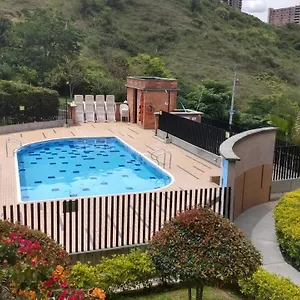 https://apartamento-amoblado-altos-de-calasanz.colombiamedellinhotels.com
